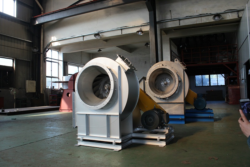 離心風機清洗前 離心風機清洗前